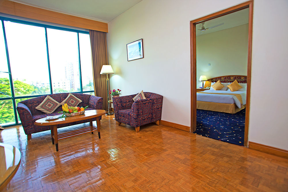 Hotel Lake Castle - Parkview Ντάκα Εξωτερικό φωτογραφία